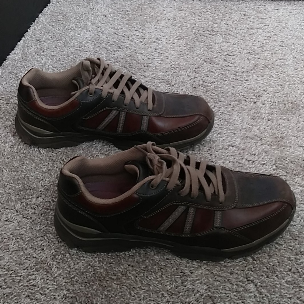 Men's leather shoes